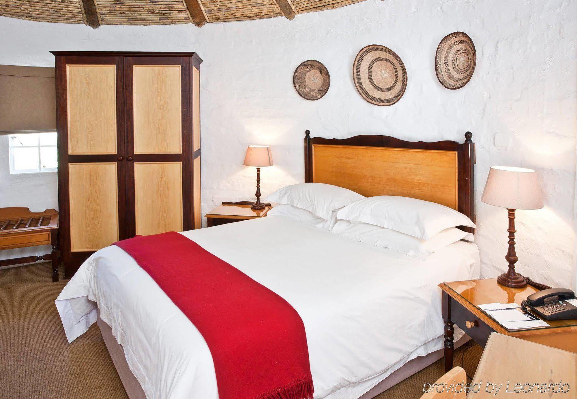 Protea Hotel By Marriott Oudtshoorn Riempie Estate Exterior photo