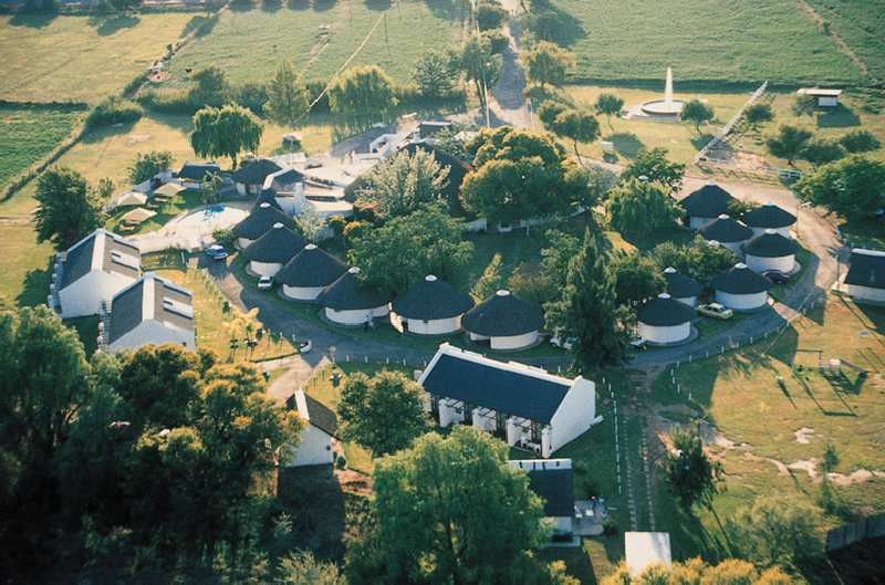 Protea Hotel By Marriott Oudtshoorn Riempie Estate Exterior photo